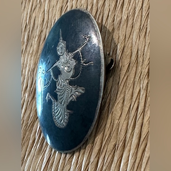 SIAM (Thailand) stamped goddess of lightning brooch - Picture 5 of 6
